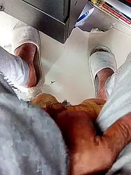 hackyourpussyxh online show from 18, 1, 2026