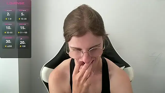 Snapshot of BustyKellyXXX chatting on 23, 9, 2025 BustyKellyXXX online show from 23, 9, 2025