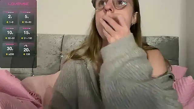 Snapshot of BustyKellyXXX chatting on 15, 11, 2025 BustyKellyXXX online show from 15, 11, 2025