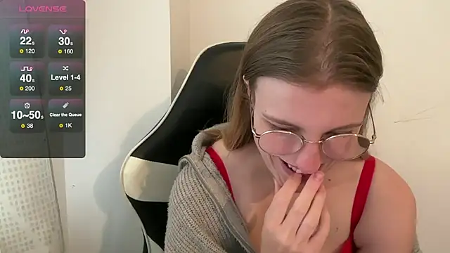 Snapshot of BustyKellyXXX chatting on 18, 11, 2025 BustyKellyXXX online show from 18, 11, 2025