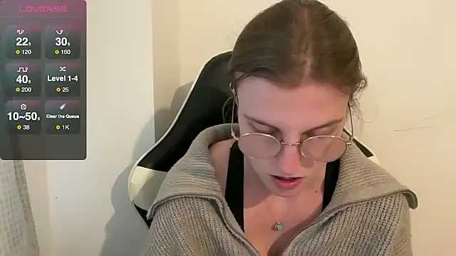 Snapshot of BustyKellyXXX chatting on 26, 11, 2025 BustyKellyXXX online show from 26, 11, 2025