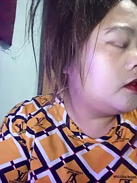 Snapshot of sweetbigtits19 chatting on 7, 4, 2026 sweetbigtits19 online show from 7, 4, 2026