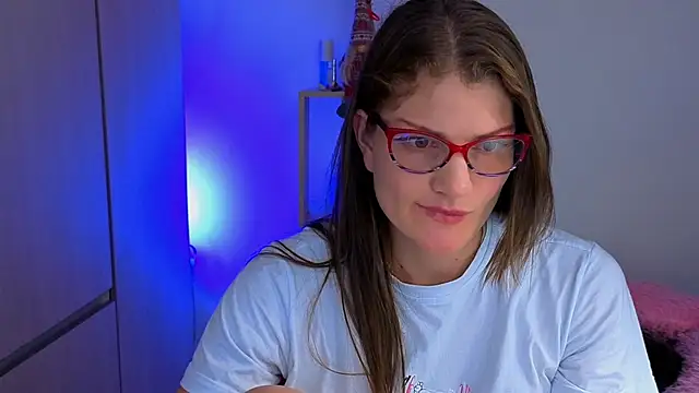 Camila-ventura online show from 5, 12, 2025