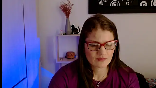 Camila-ventura online show from 8, 2, 2026