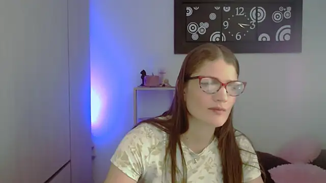 Snapshot of Camila-ventura chatting on 5, 5, 2026 Camila-ventura online show from 5, 5, 2026