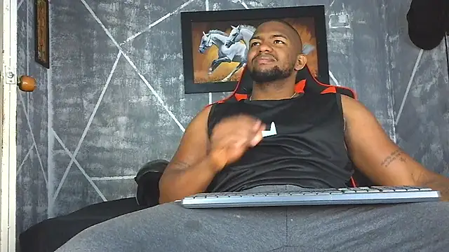 Snapshot of big_blackmen19 chatting on 11, 5, 2026 big blackmen19 online show from 11, 5, 2026