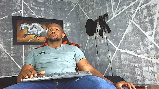 Snapshot of big_blackmen19 chatting on 21, 5, 2026 big blackmen19 online show from 21, 5, 2026