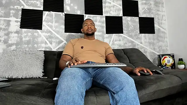 Snapshot of big_blackmen19 chatting on 11, 6, 2026 big blackmen19 online show from 11, 6, 2026