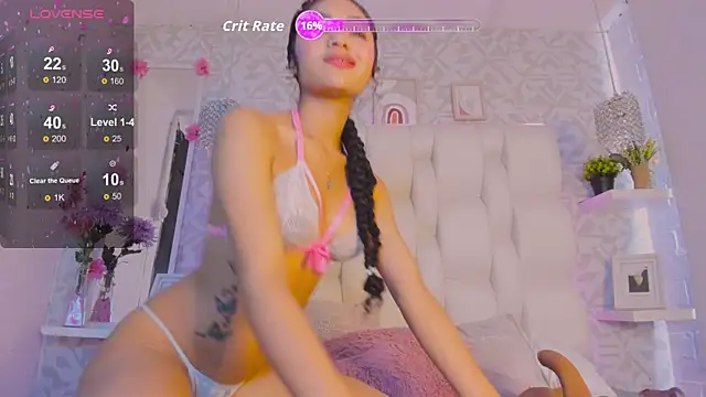 Snapshot of Ashlyleee chatting on 11, 10, 2025 Ashlyleee online show from 11, 10, 2025