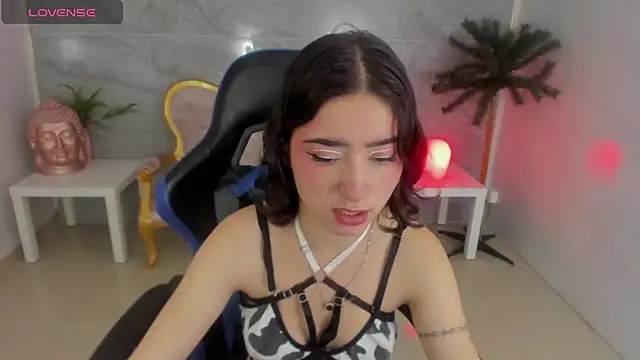 venuss09 s online show from 17, 11, 2025