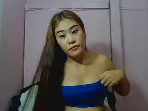 Snapshot of YourWildestDoll chatting on 5, 7, 2026 YourWildestDoll online show from 5, 7, 2026