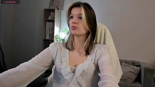 Kati Li online show from 9, 11, 2025