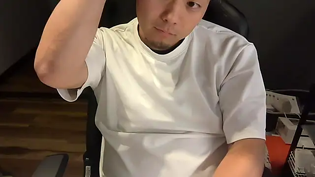 Snapshot of RYO-nonke chatting on 26, 6, 2026 RYO-nonke online show from 26, 6, 2026