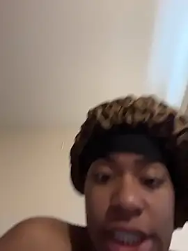 Tu GataLinda online show from 6, 1, 2026