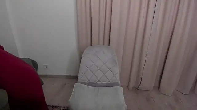 sofielovely  online show from 2, 12, 2025