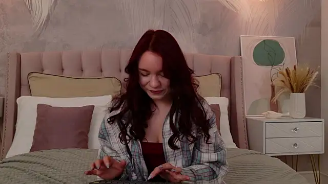Snapshot of NoraHaynes chatting on 10, 6, 2026 NoraHaynes online show from 10, 6, 2026