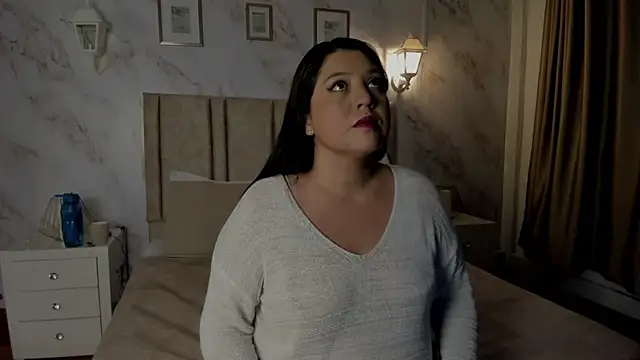 Snapshot of Paula_And chatting on 5, 2, 2026 Paula And online show from 5, 2, 2026