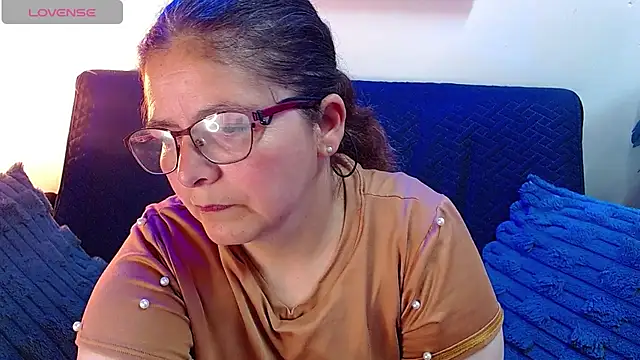 Snapshot of Linda_banks_ chatting on 2, 7, 2026 Linda banks online show from 2, 7, 2026