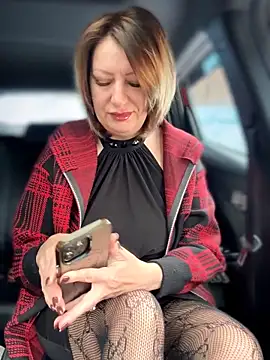 Milena-MilfaXXX online show from 6, 3, 2026