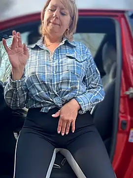 Milena-MilfaXXX online show from 6, 4, 2026