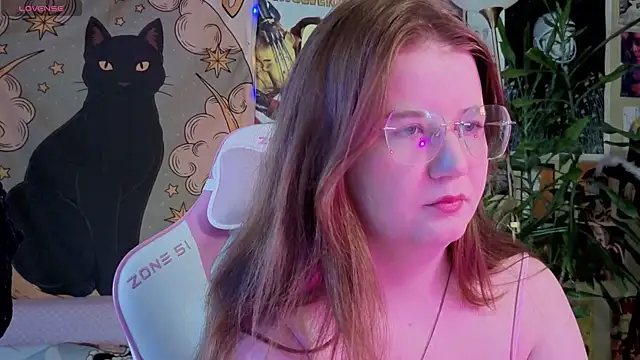 Sienna-Cow online show from 13, 4, 2026