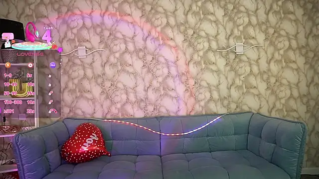 CrystallPaws online show from 7, 4, 2026