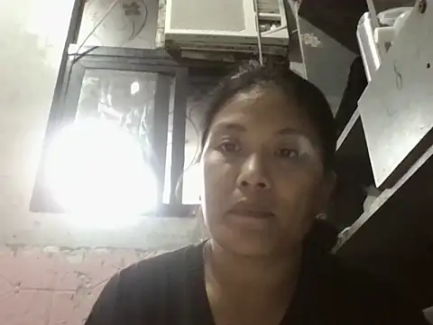 Uniquebeauty32 online show from 3, 11, 2025