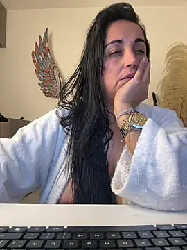Snapshot of hotadhara01 chatting on 20, 6, 2026 hotadhara01 online show from 20, 6, 2026