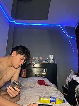 Kailertwink online show from 6, 7, 2026