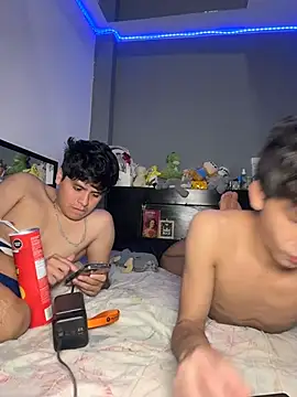 Kailertwink online show from 20, 7, 2026