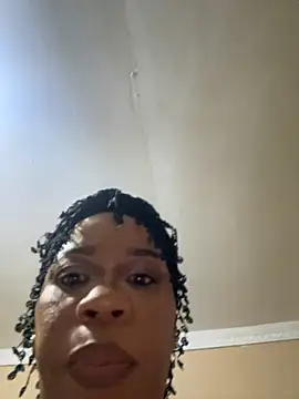 Snapshot of THICKBUNNYCHICKxxx chatting on 27, 9, 2025 THICKBUNNYCHICKxxx online show from 27, 9, 2025