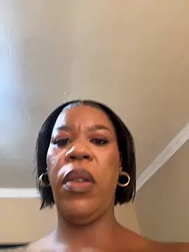 Snapshot of THICKBUNNYCHICKxxx chatting on 2, 11, 2025 THICKBUNNYCHICKxxx online show from 2, 11, 2025