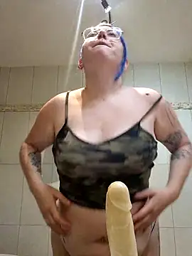lablonde2025 online show from 11, 5, 2026