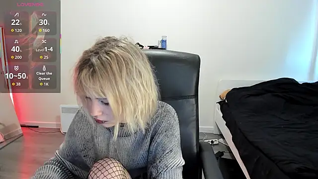 LiyaLuna online show from 8, 10, 2025