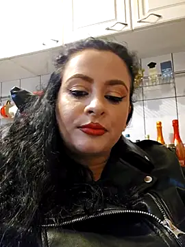 Snapshot of ShineBright88 chatting on 17, 5, 2026 ShineBright88 online show from 17, 5, 2026