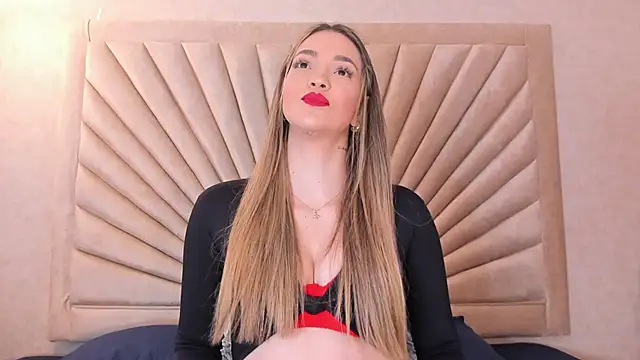 ClaradelMar online show from 14, 9, 2025