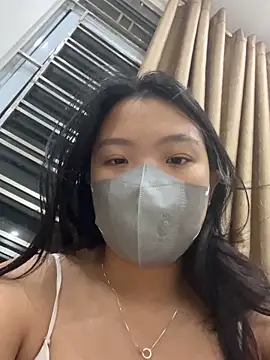 Thuylinh05 online show from 15, 10, 2025