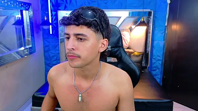 Snapshot of Alan_Del_Reyx chatting on 28, 9, 2025 Alan Del Reyx online show from 28, 9, 2025