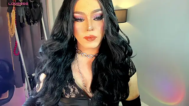 MagnaCumLoader17 online show from 8, 9, 2025