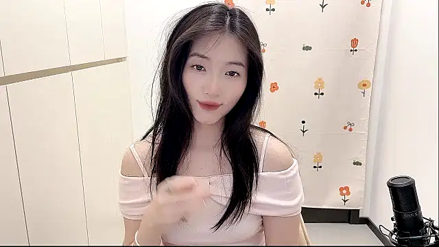 Snapshot of Rosalind_xixi chatting on 9, 9, 2025 Rosalind xixi online show from 9, 9, 2025