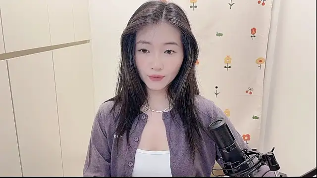 Snapshot of Rosalind_xixi chatting on 20, 9, 2025 Rosalind xixi online show from 20, 9, 2025