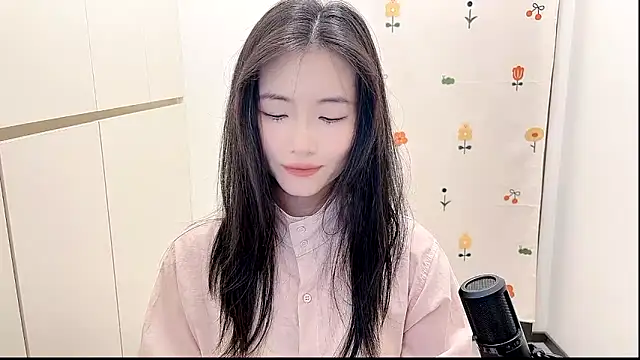 Snapshot of Rosalind_xixi chatting on 27, 9, 2025 Rosalind xixi online show from 27, 9, 2025