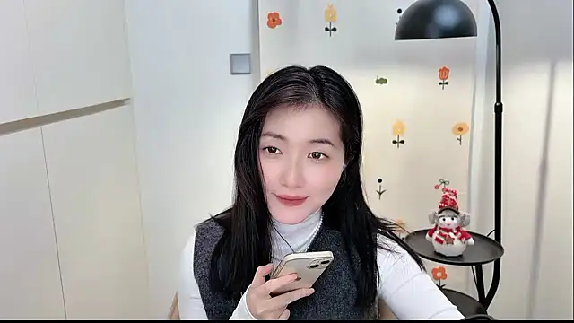 Snapshot of Rosalind_xixi chatting on 14, 12, 2025 Rosalind xixi online show from 14, 12, 2025