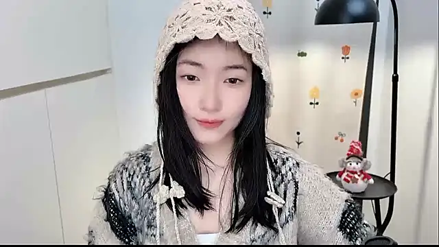 Snapshot of Rosalind_xixi chatting on 16, 12, 2025 Rosalind xixi online show from 16, 12, 2025