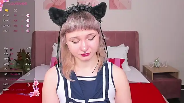 Tori Cutie online show from 1, 2, 2026