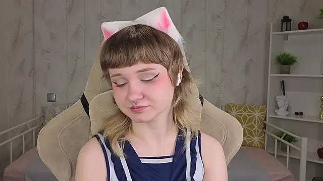 Tori Cutie online show from 19, 5, 2026