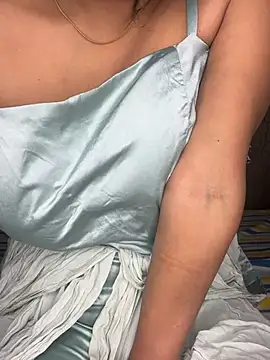 Cute-Samayra online show from 25, 3, 2026