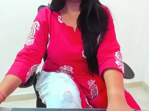 Hina Chaudhary online show from 23, 4, 2026