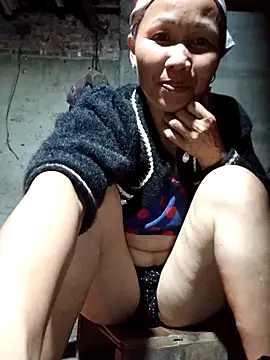 Snapshot of TinTin321 chatting on 4, 11, 2025 TinTin321 online show from 4, 11, 2025