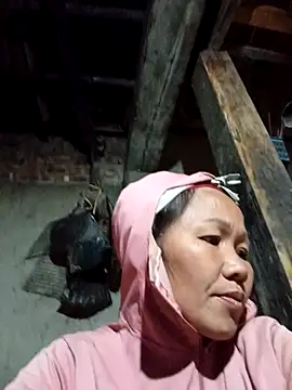 Snapshot of TinTin321 chatting on 28, 11, 2025 TinTin321 online show from 28, 11, 2025